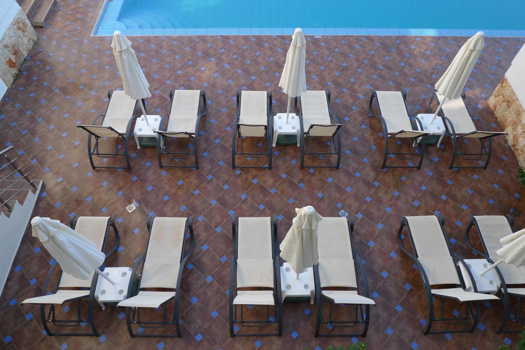 Theros Hotel 테브로노이티스 외부 사진